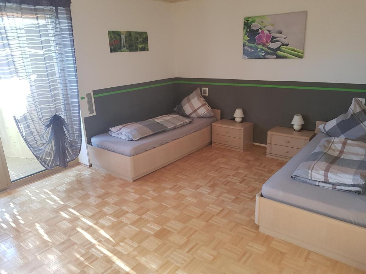 Oesdorf Apartment Am Riegelberg מראה חיצוני תמונה